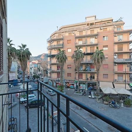 La Casuzza Del Borgo - Porto - Politeama Apartment Palermo Exterior foto